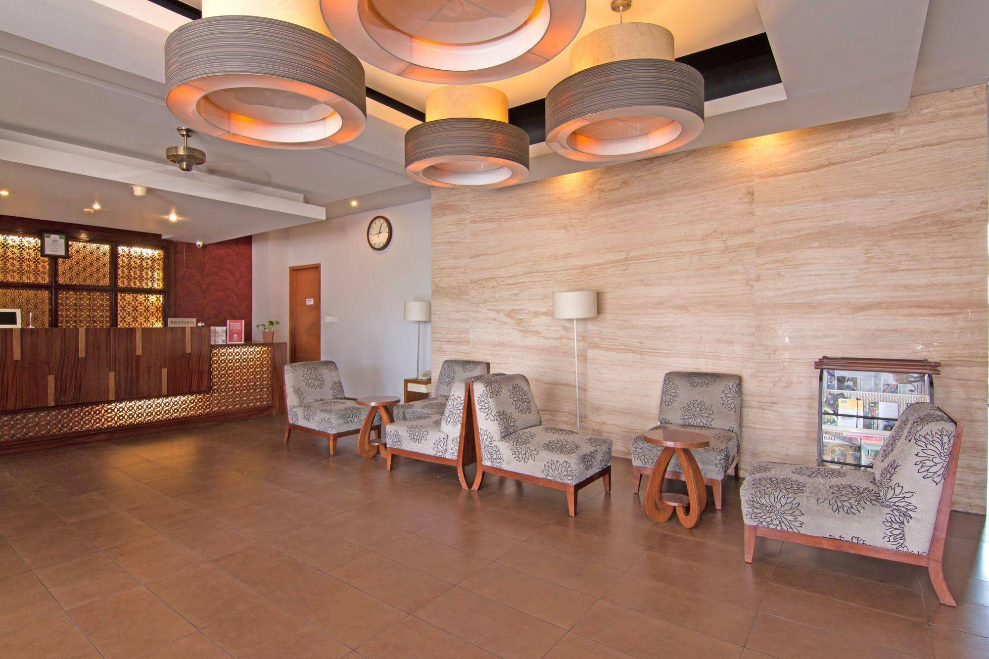 ZEN Rooms Kuta Sunset Road