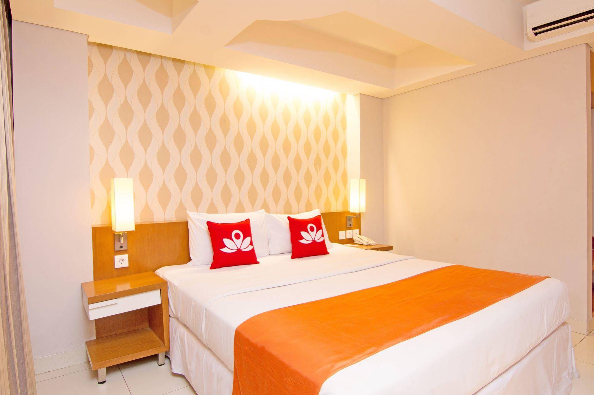 ZEN Rooms Kuta Sunset Road