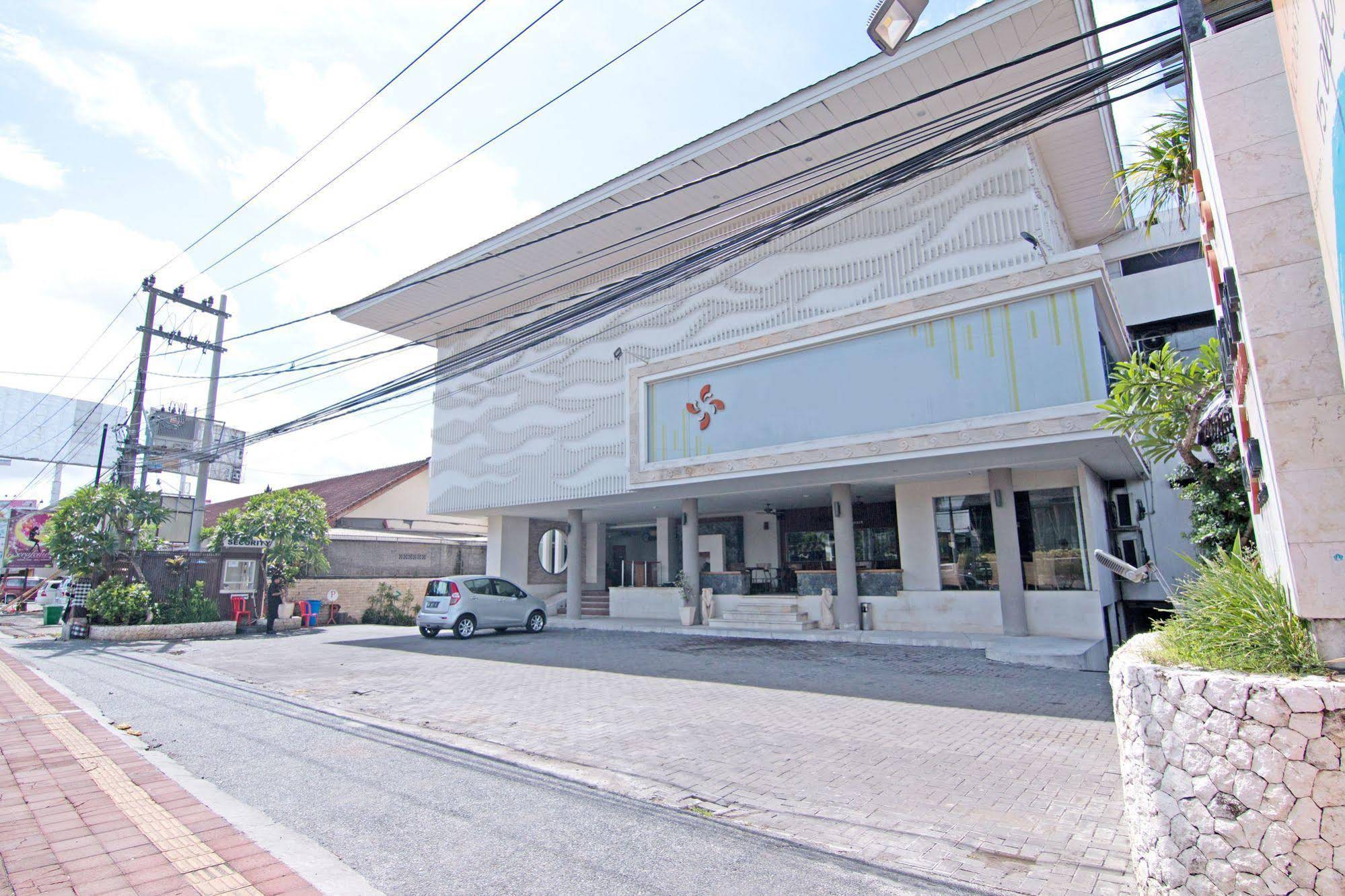 ZEN Rooms Kuta Sunset Road