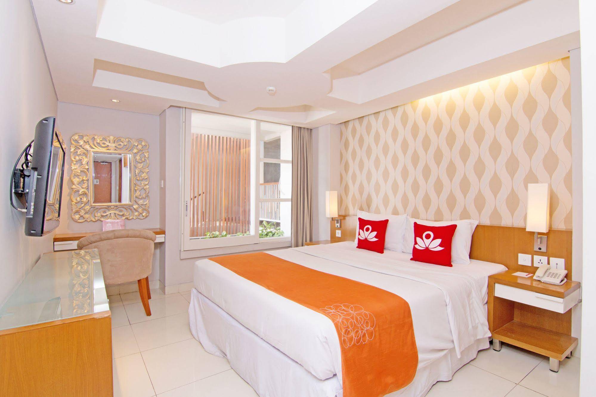 ZEN Rooms Kuta Sunset Road
