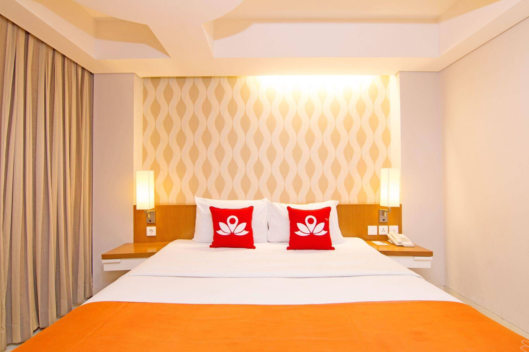 ZEN Rooms Kuta Sunset Road