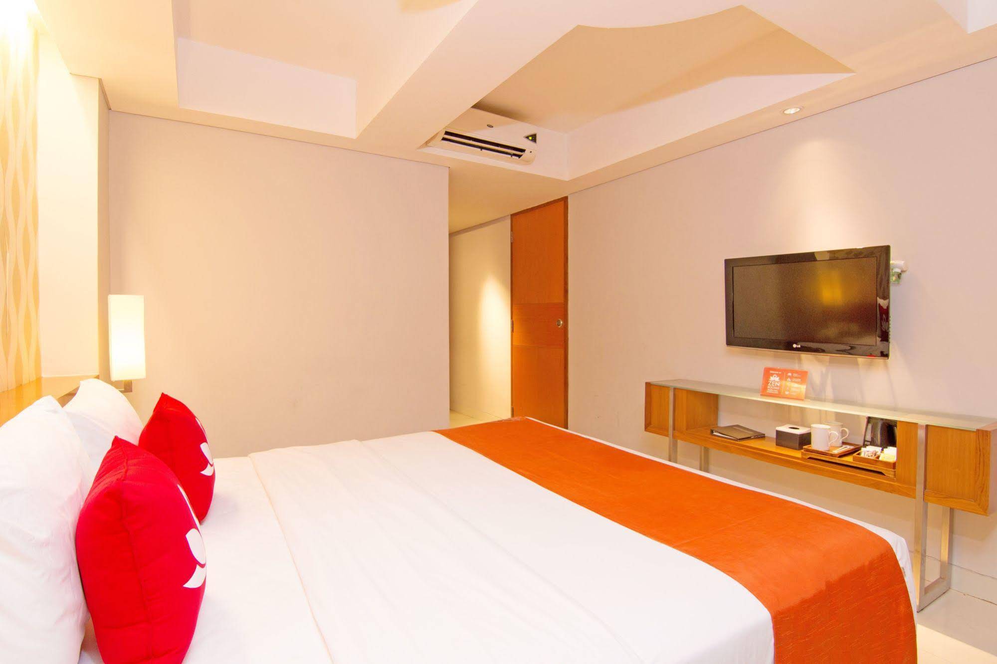 ZEN Rooms Kuta Sunset Road