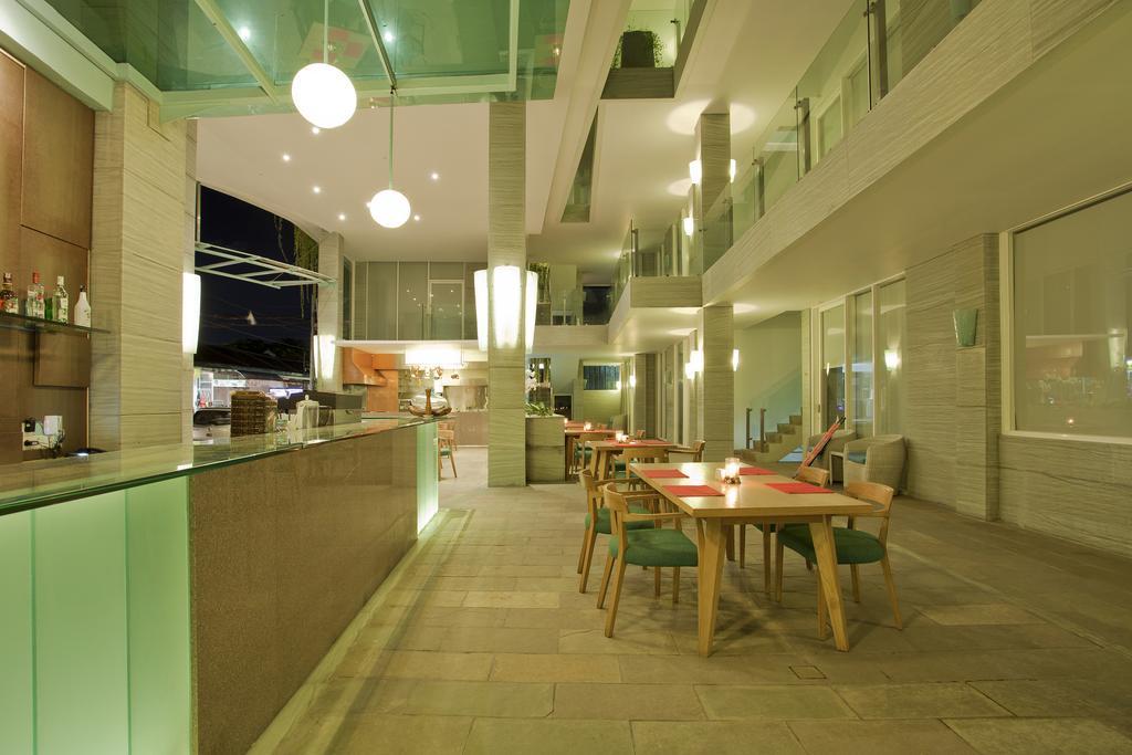 AQ-VA Hotel & Villas