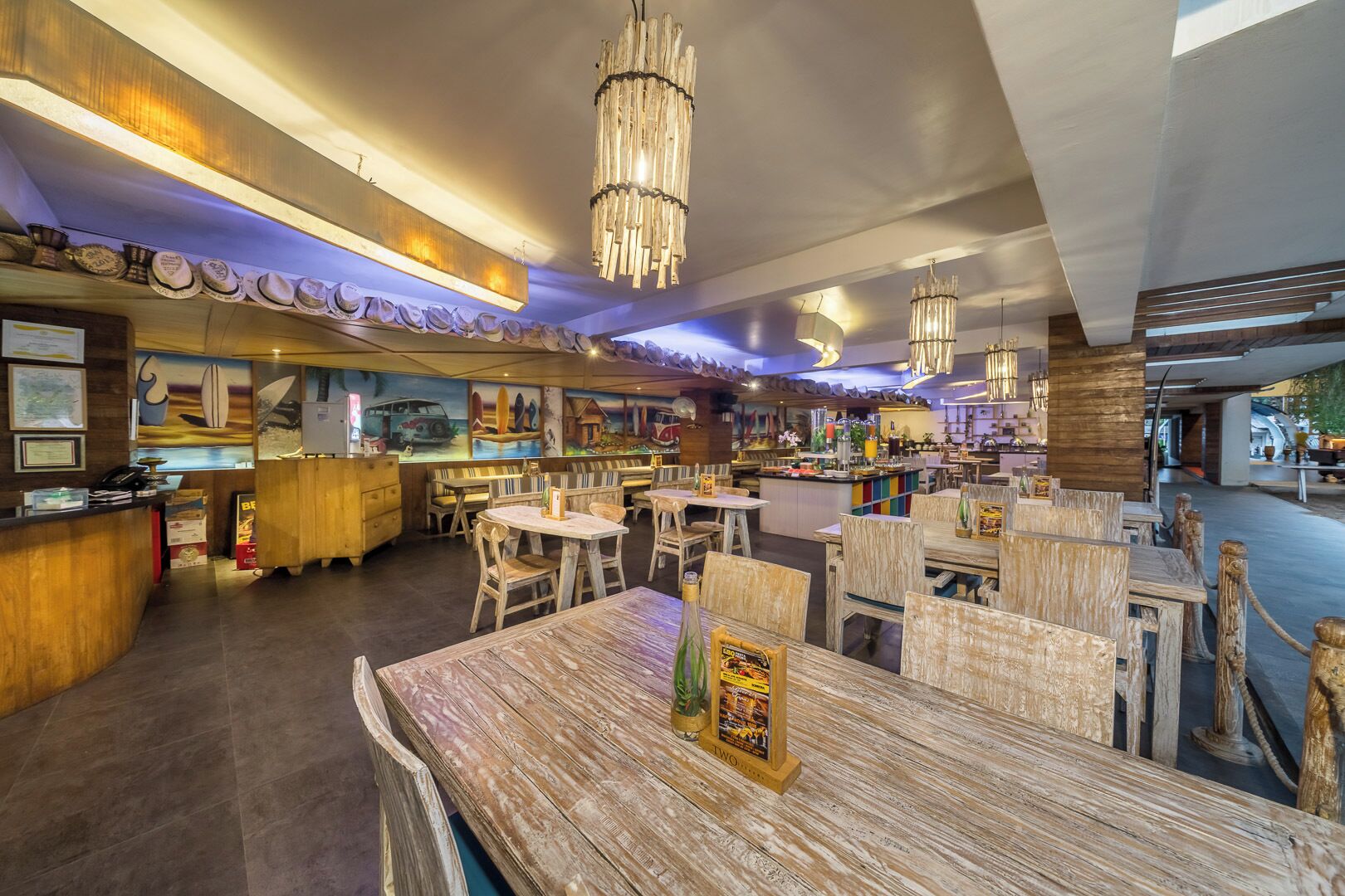 Bliss Surfer Hotel