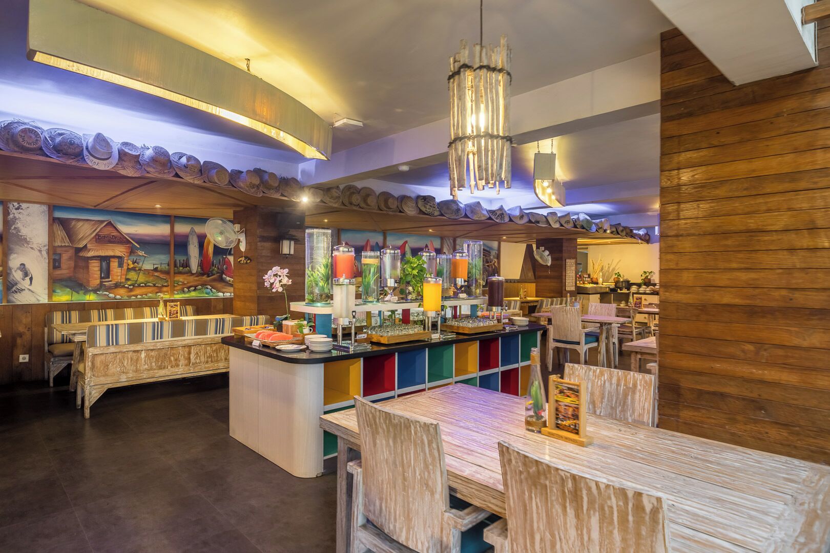 Bliss Surfer Hotel