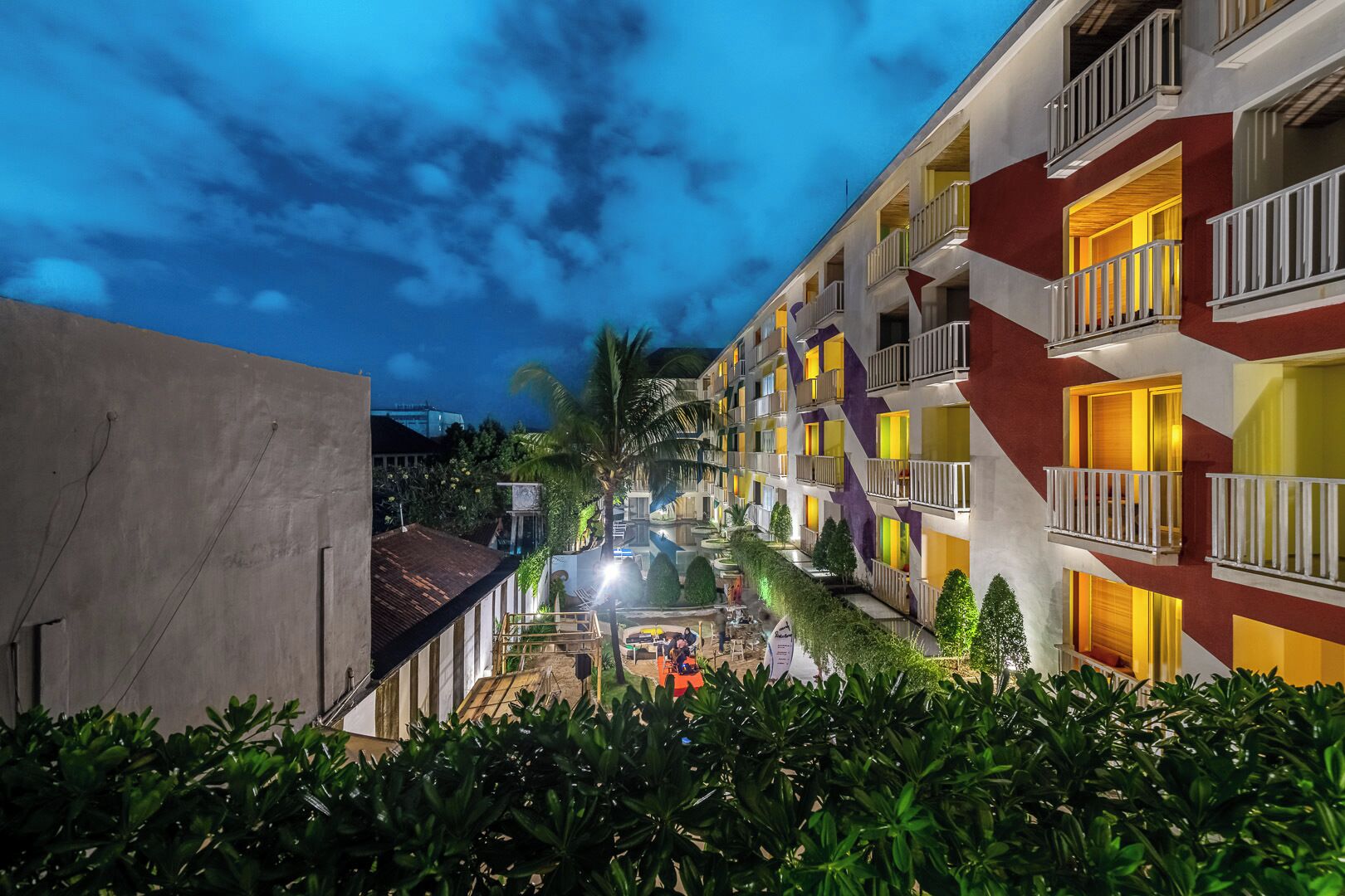 Bliss Surfer Hotel