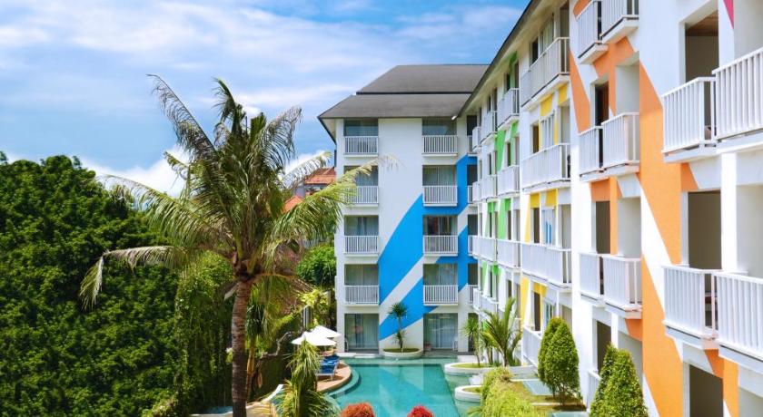 Bliss Surfer Hotel