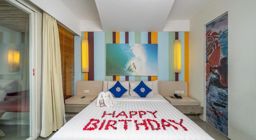 Bliss Surfer Hotel