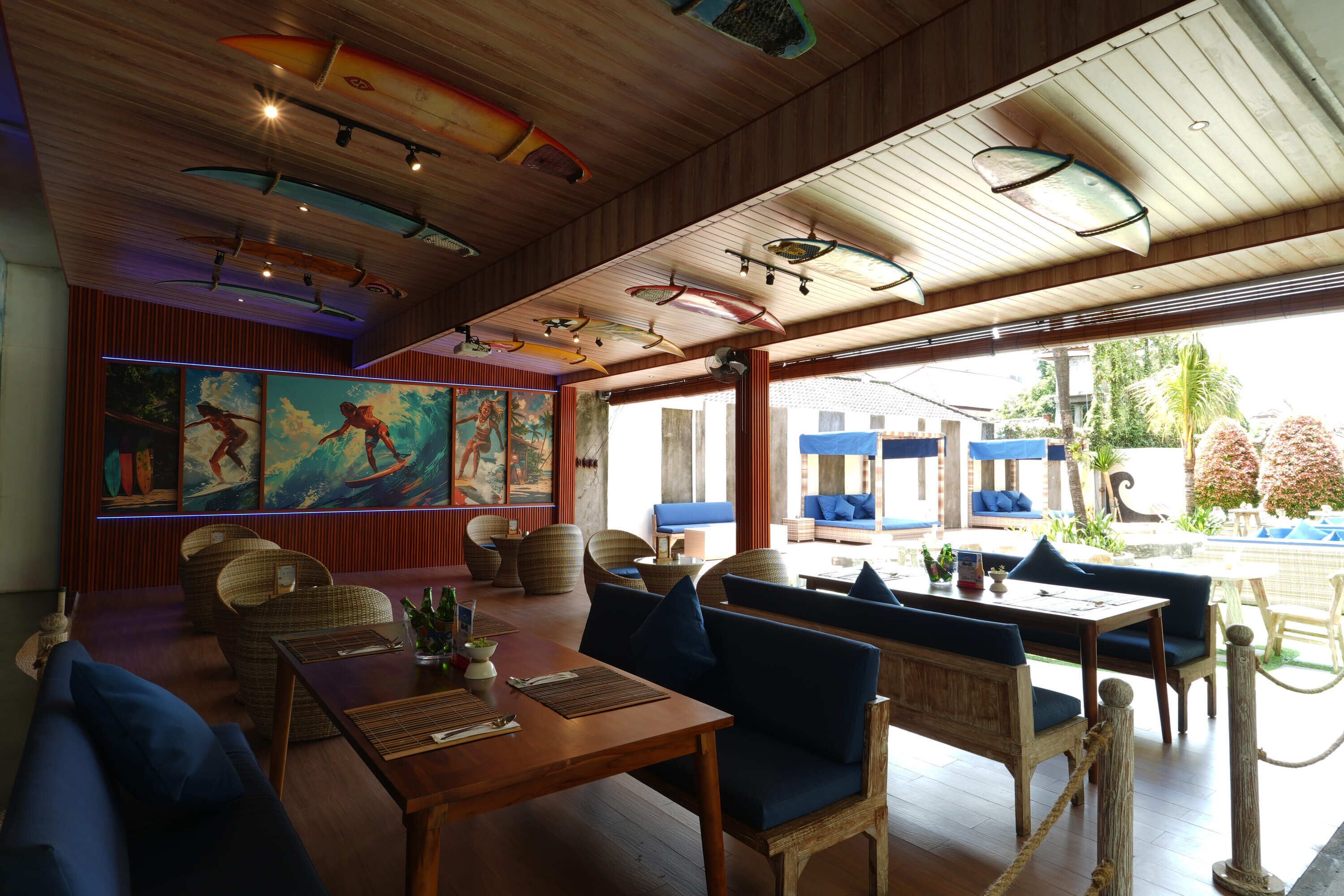 Bliss Surfer Hotel