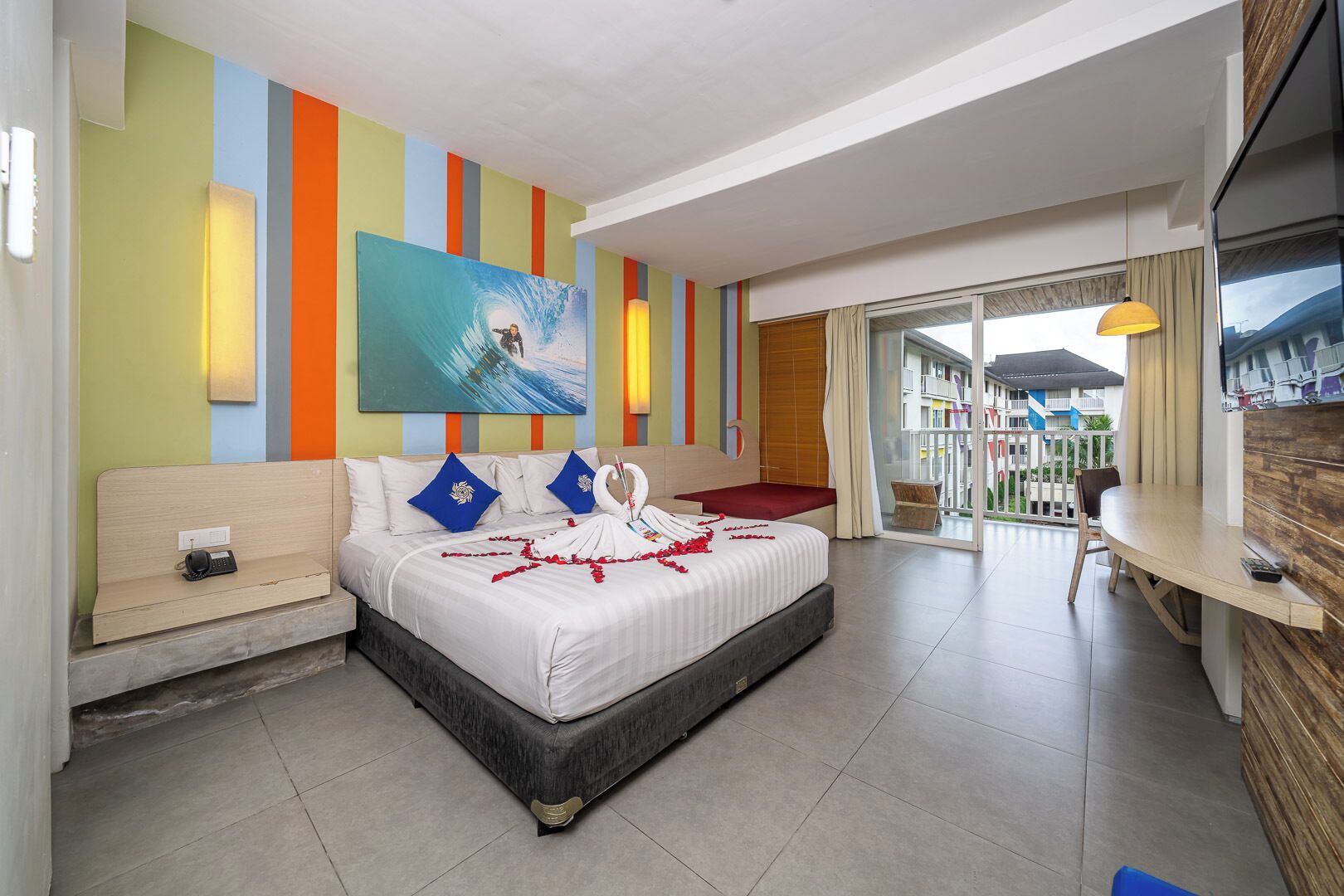 Bliss Surfer Hotel