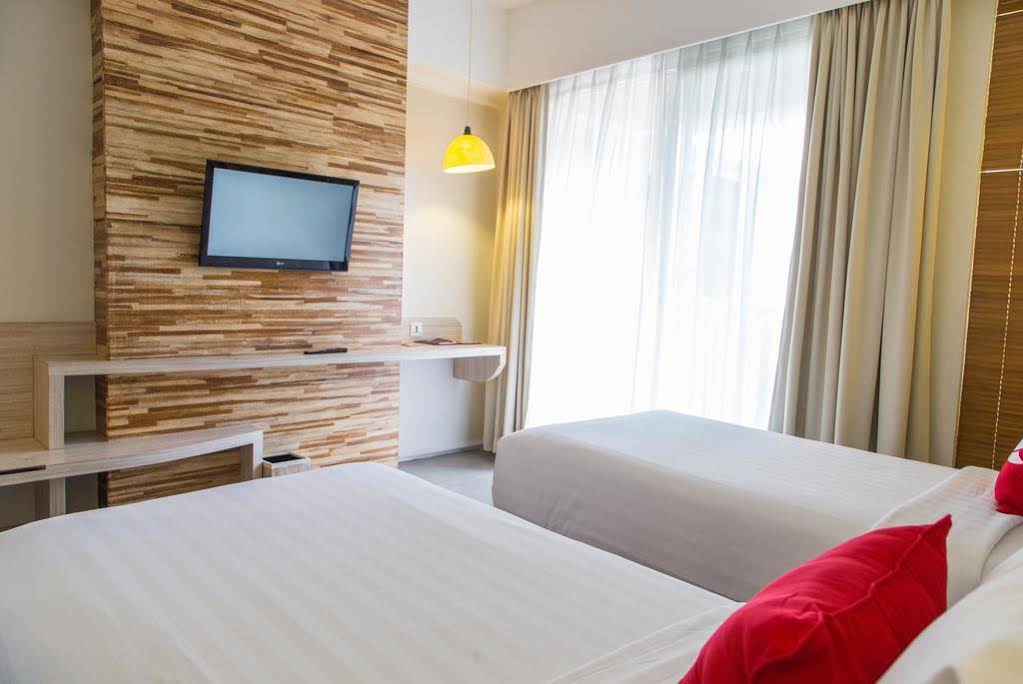 Bliss Surfer Hotel by ZEN Rooms