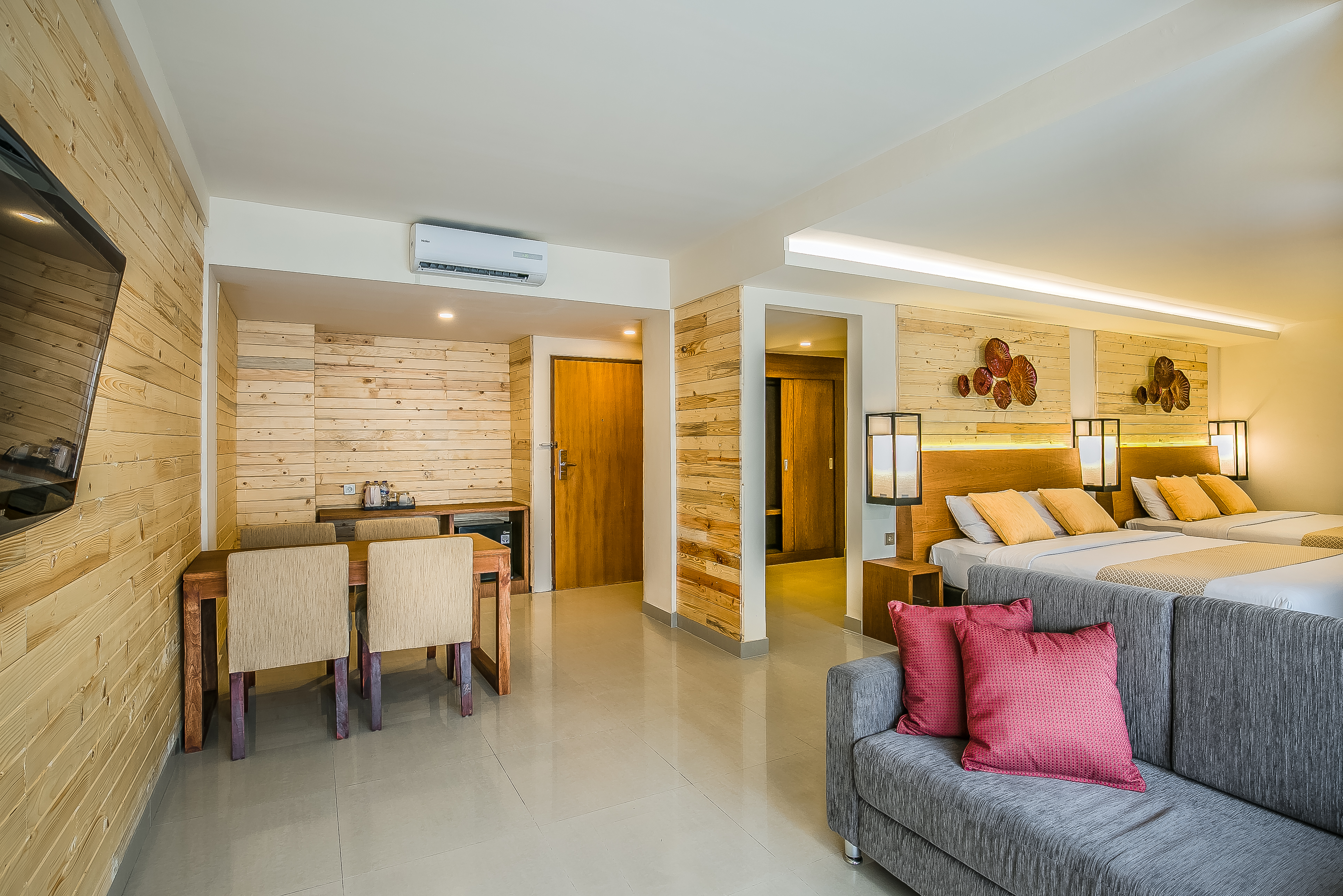 Casa Padma Hotel & Suites