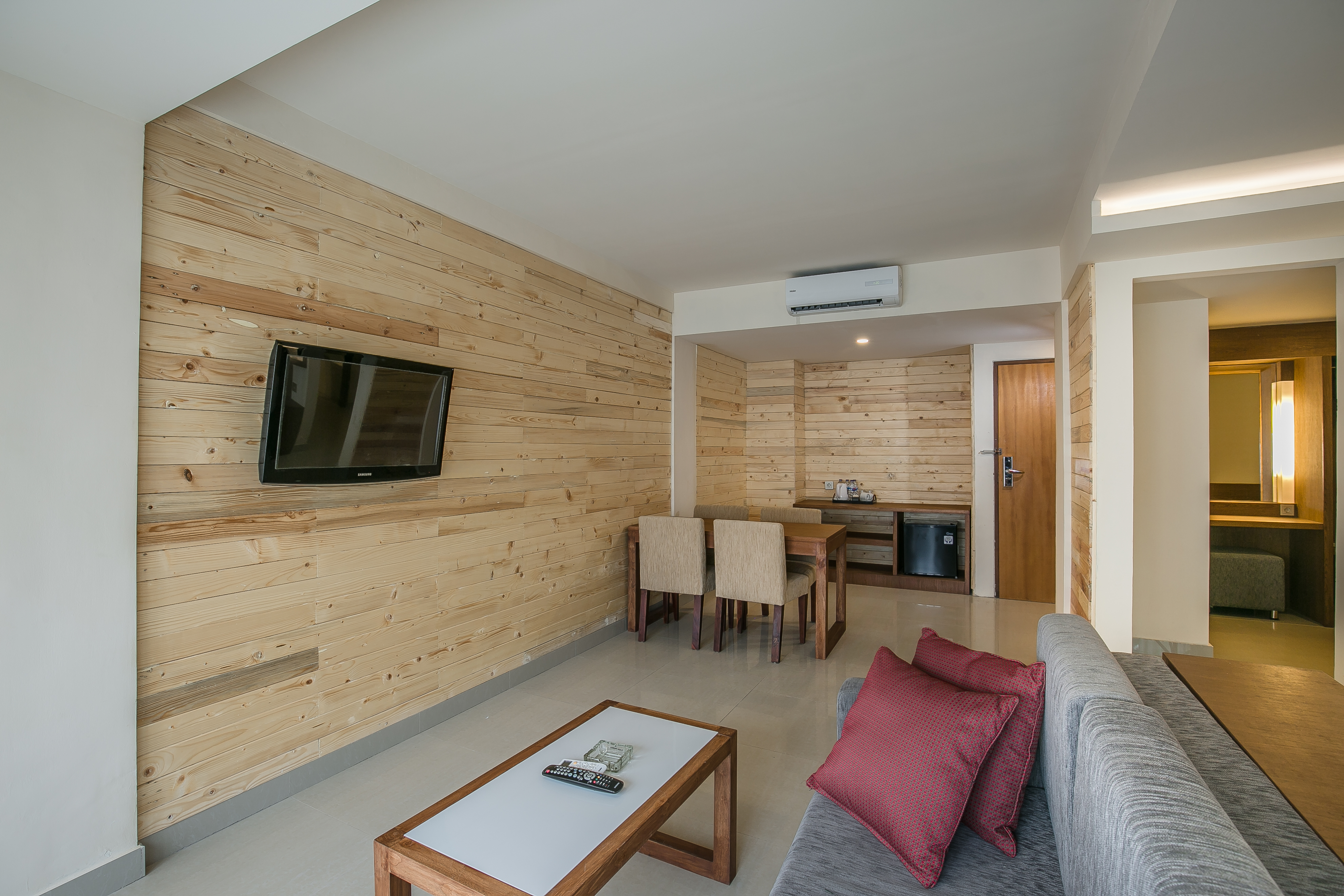 Casa Padma Hotel & Suites