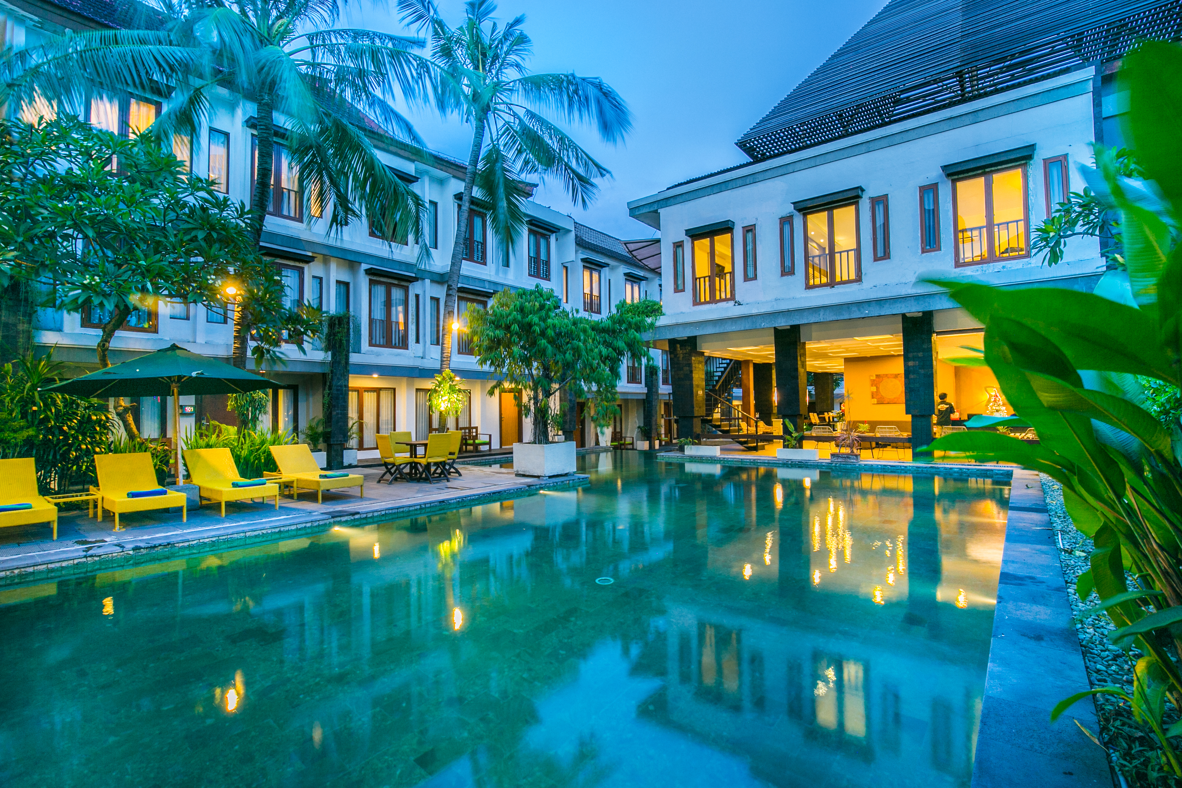 Casa Padma Hotel & Suites