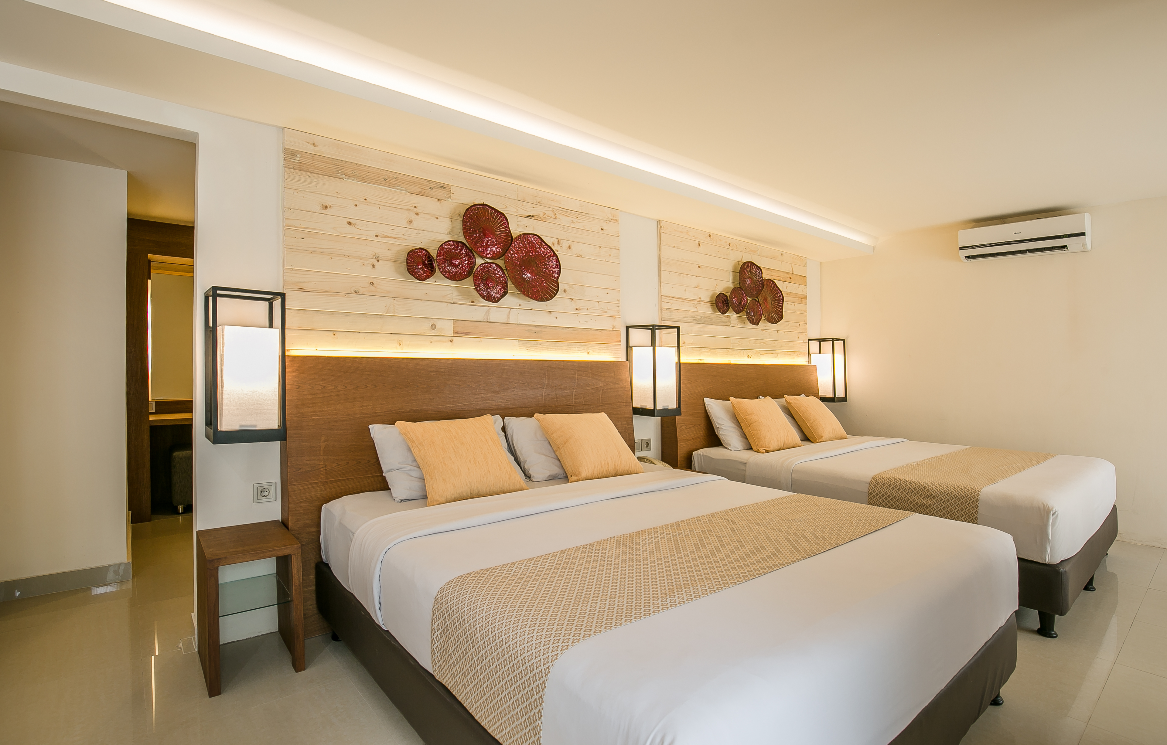 Casa Padma Hotel & Suites