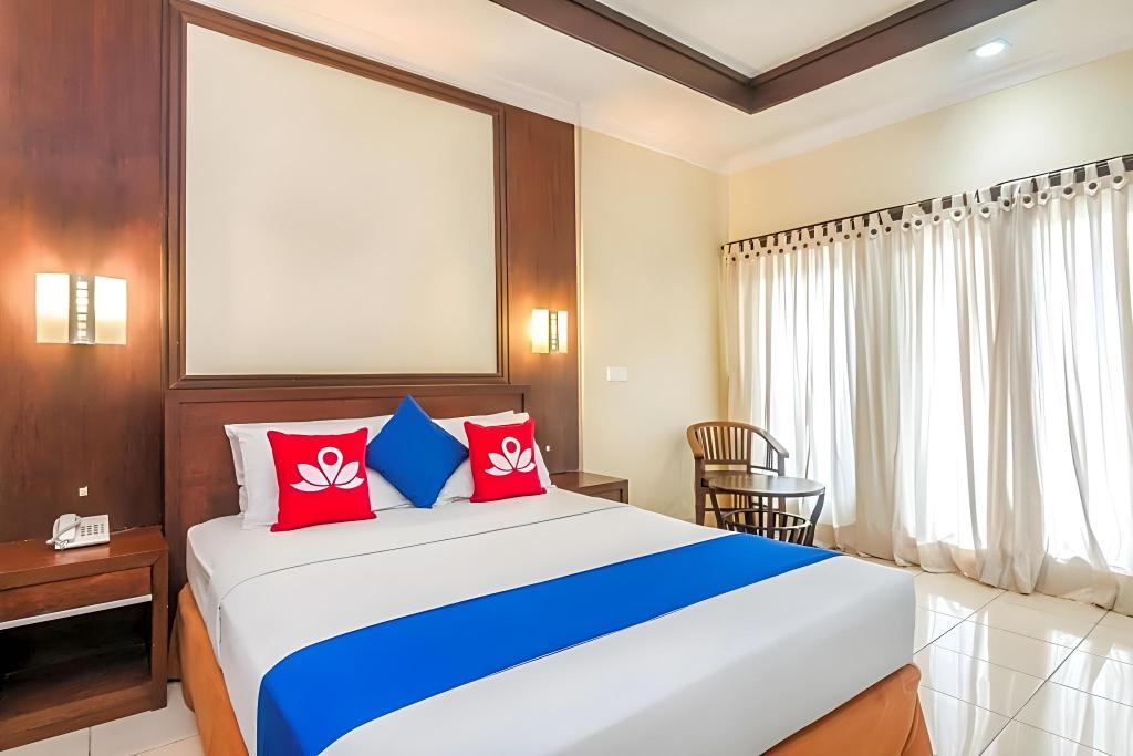 Champlung Mas Hotel