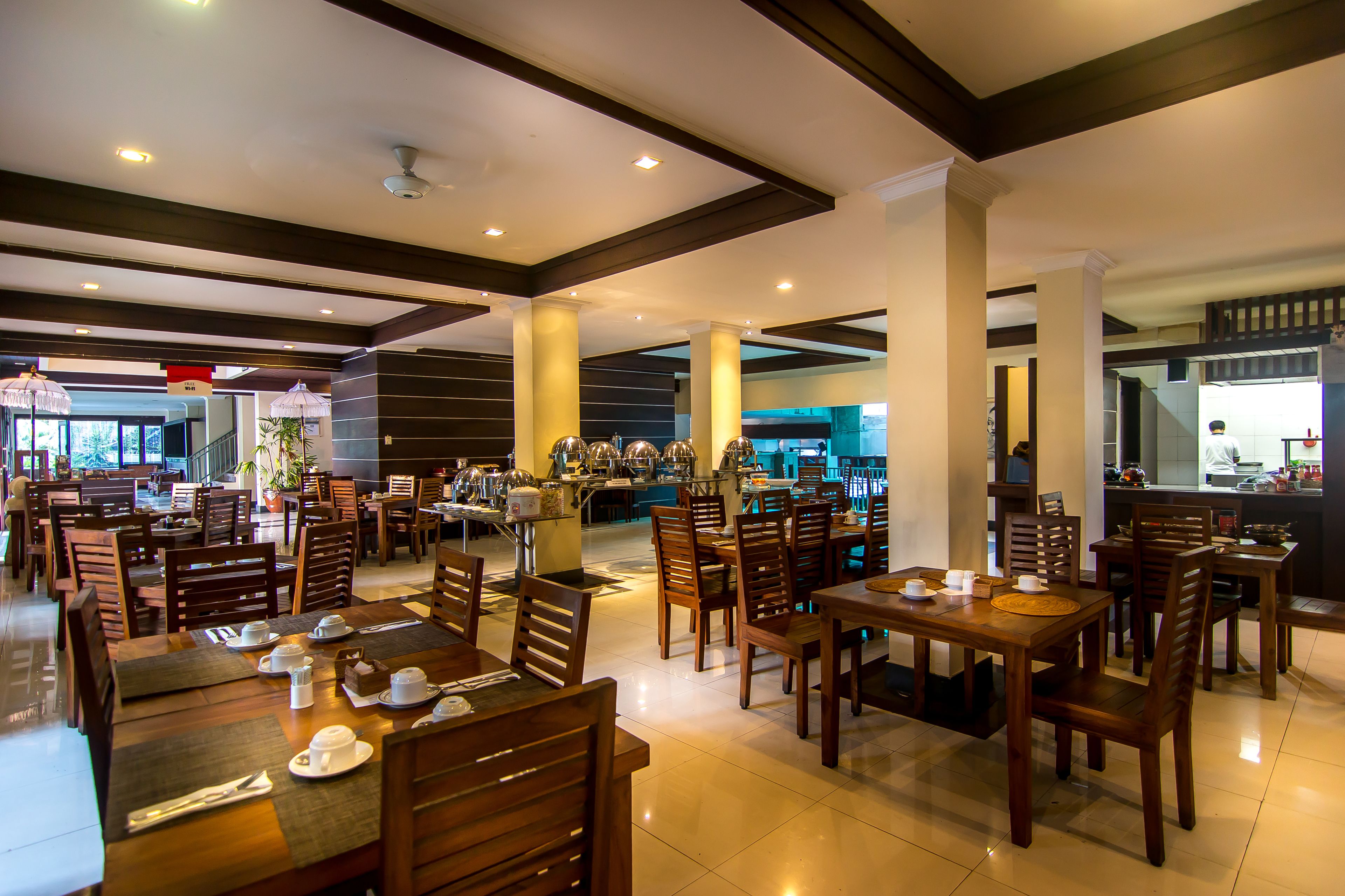 Champlung Mas Hotel