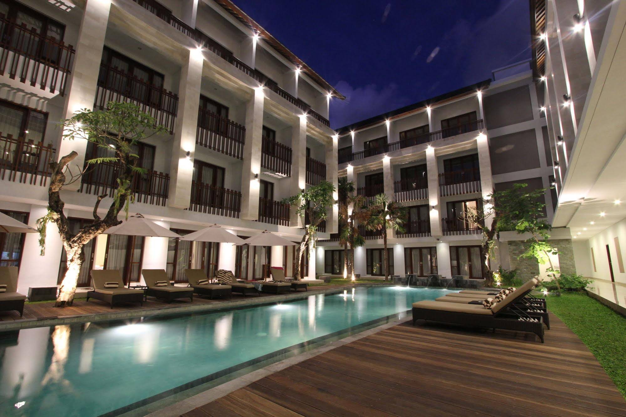 Grand La Walon Hotel