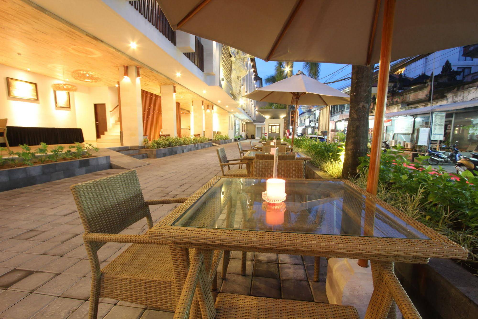 Grand La Walon Hotel