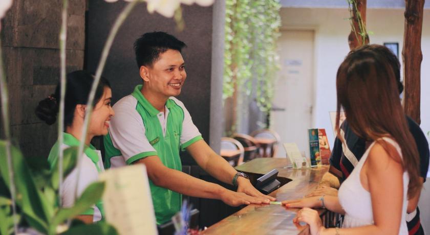 GrandMas Plus Hotel Legian