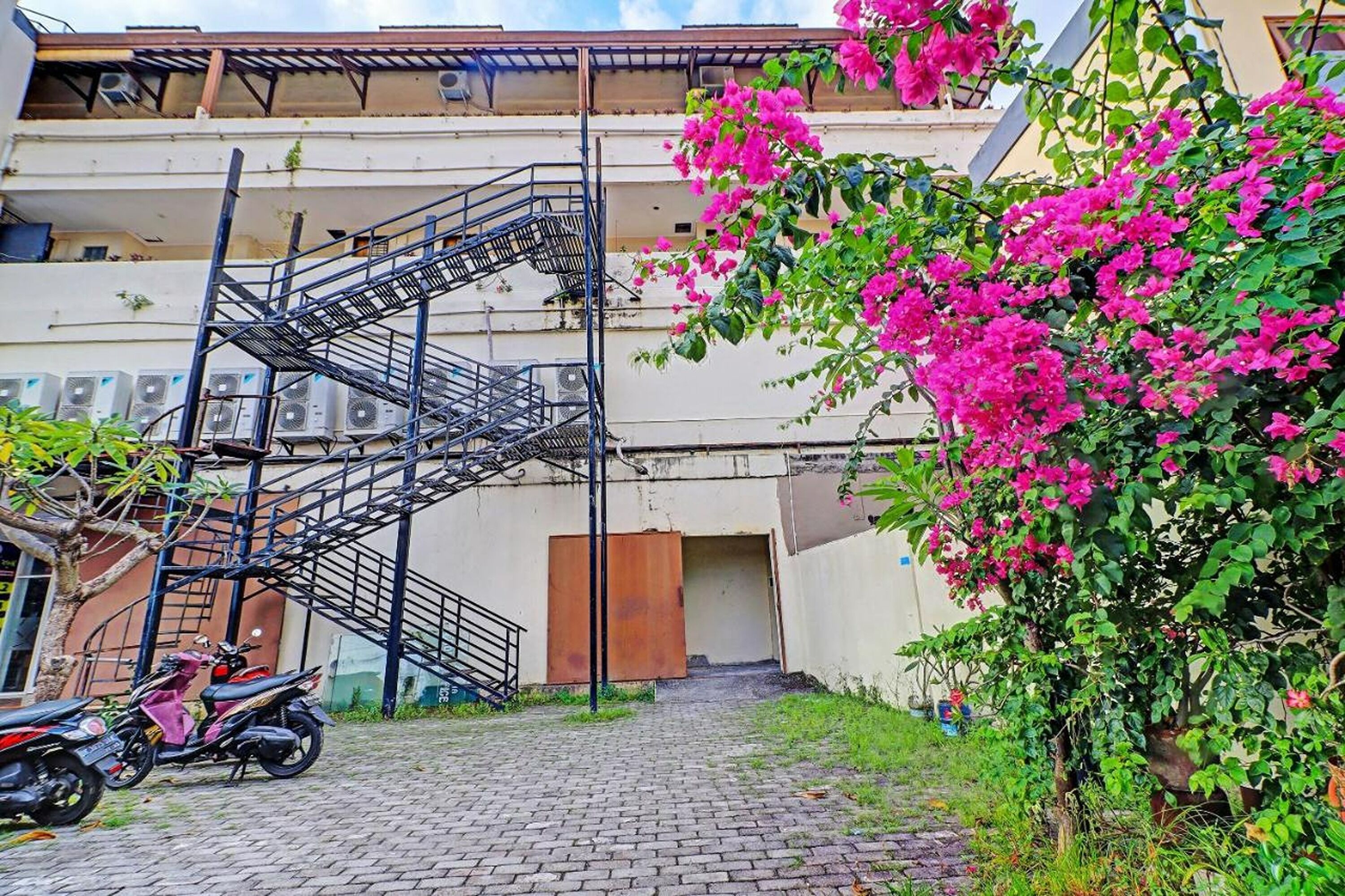 Guest House Simalem