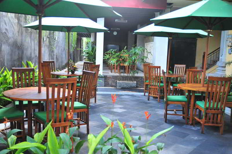 Hotel Sandat legian