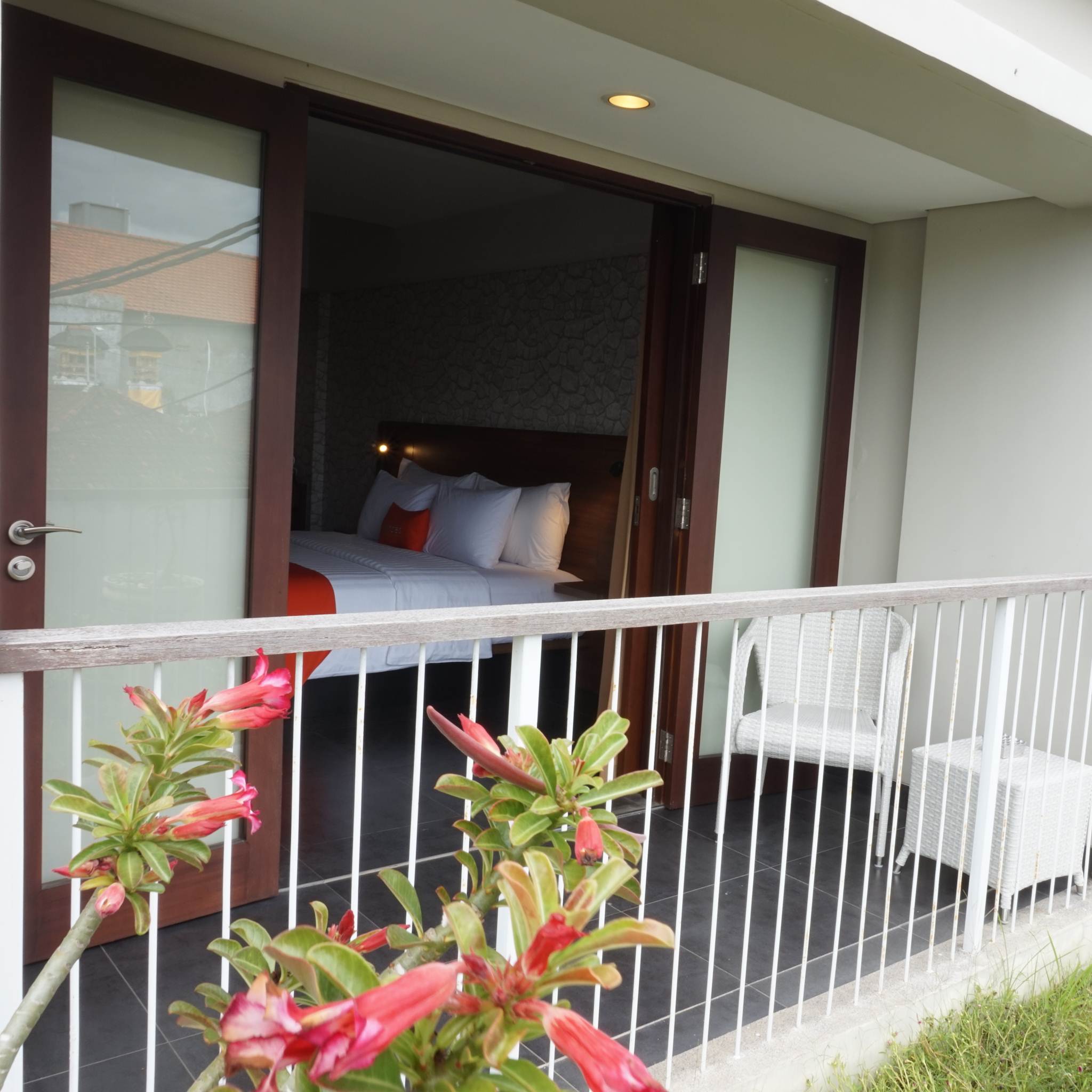 J4 Hotels