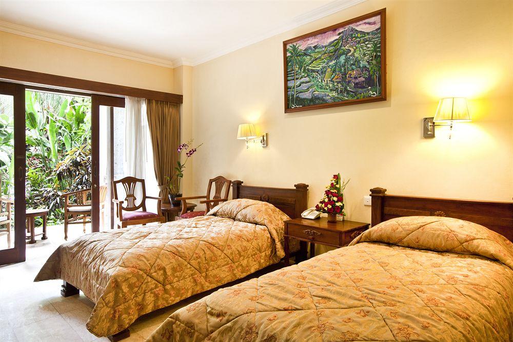Hotel Kumala Pantai
