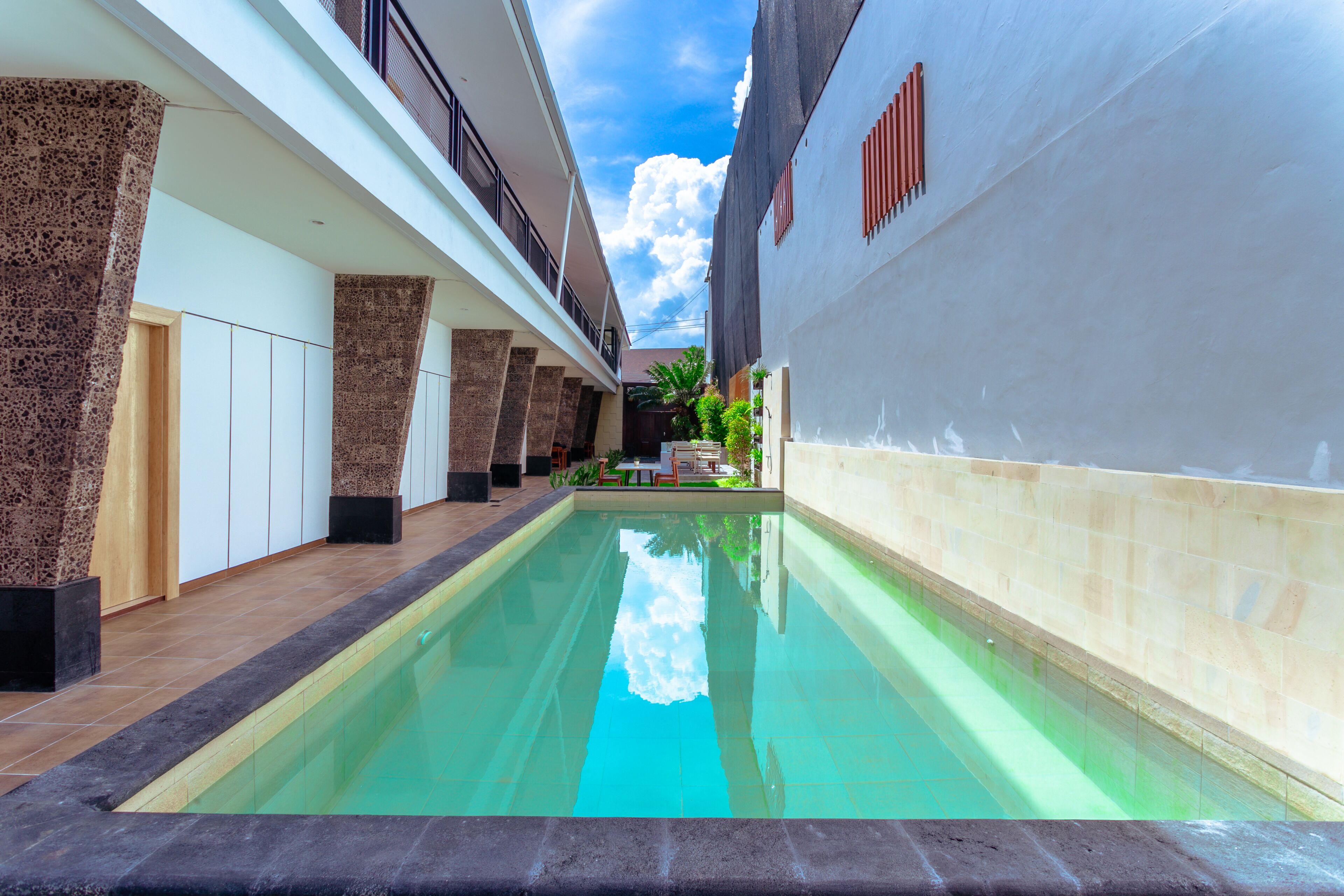 Lega Legi Town House