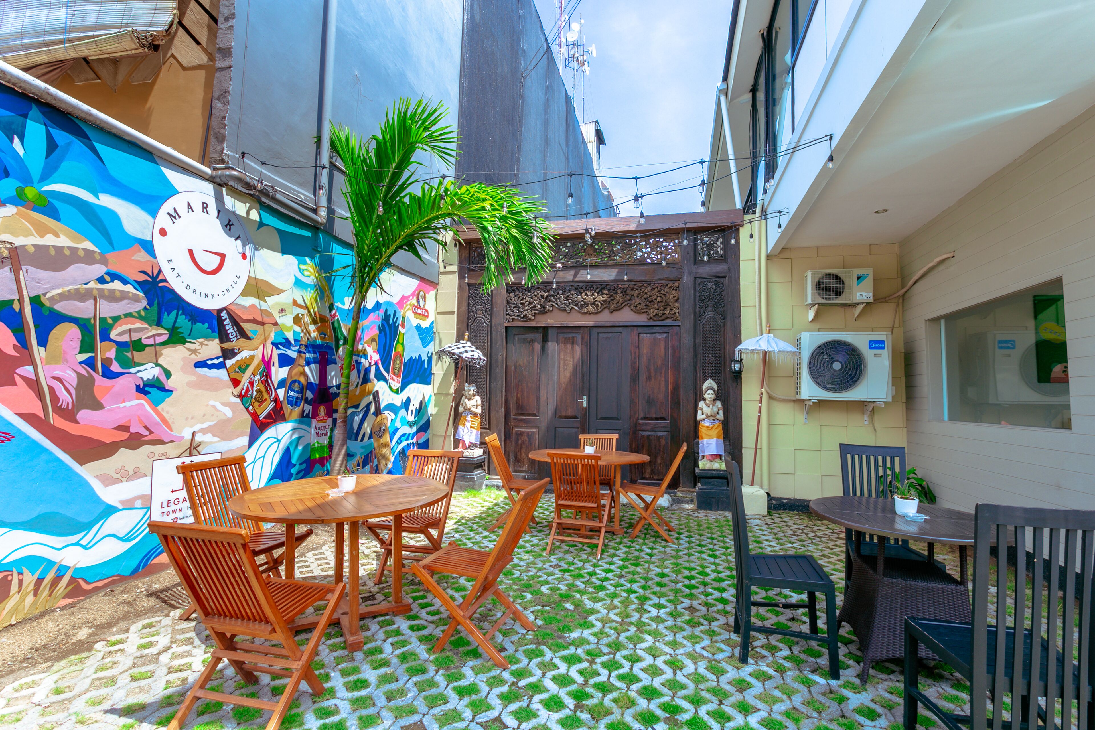 Lega Legi Town House