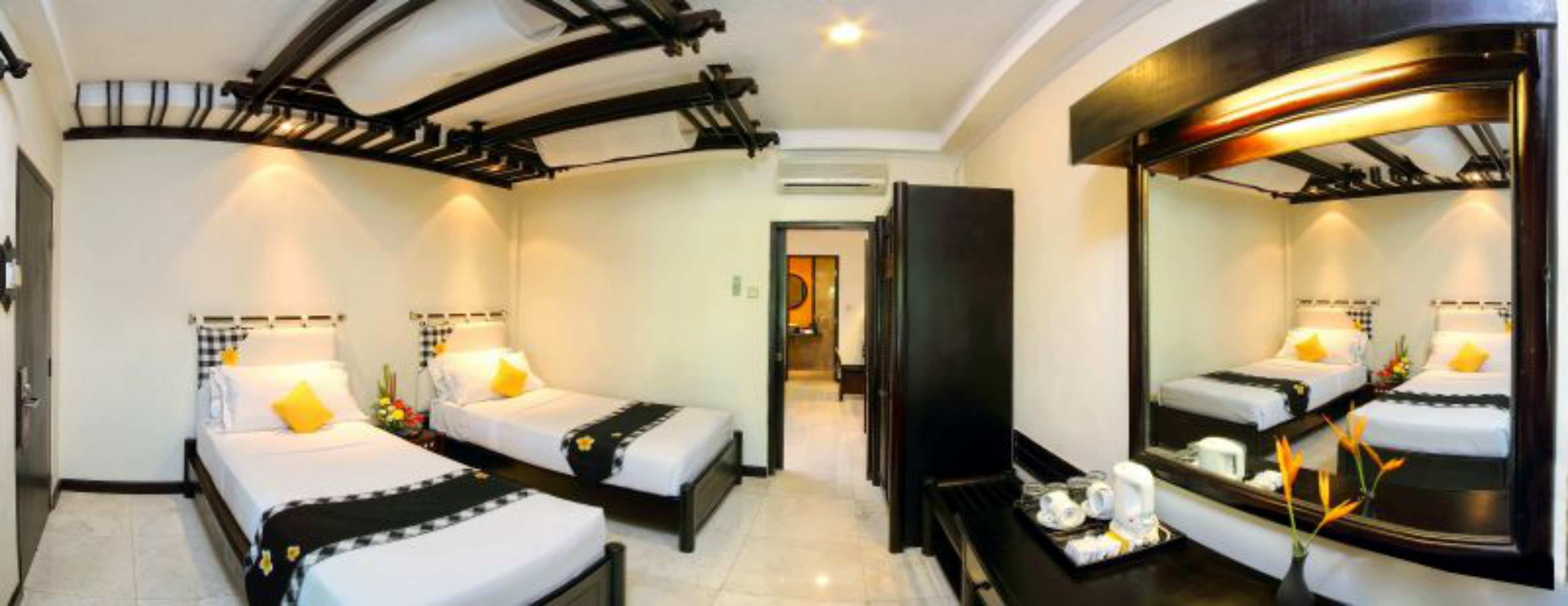 Legian Beach Hotel