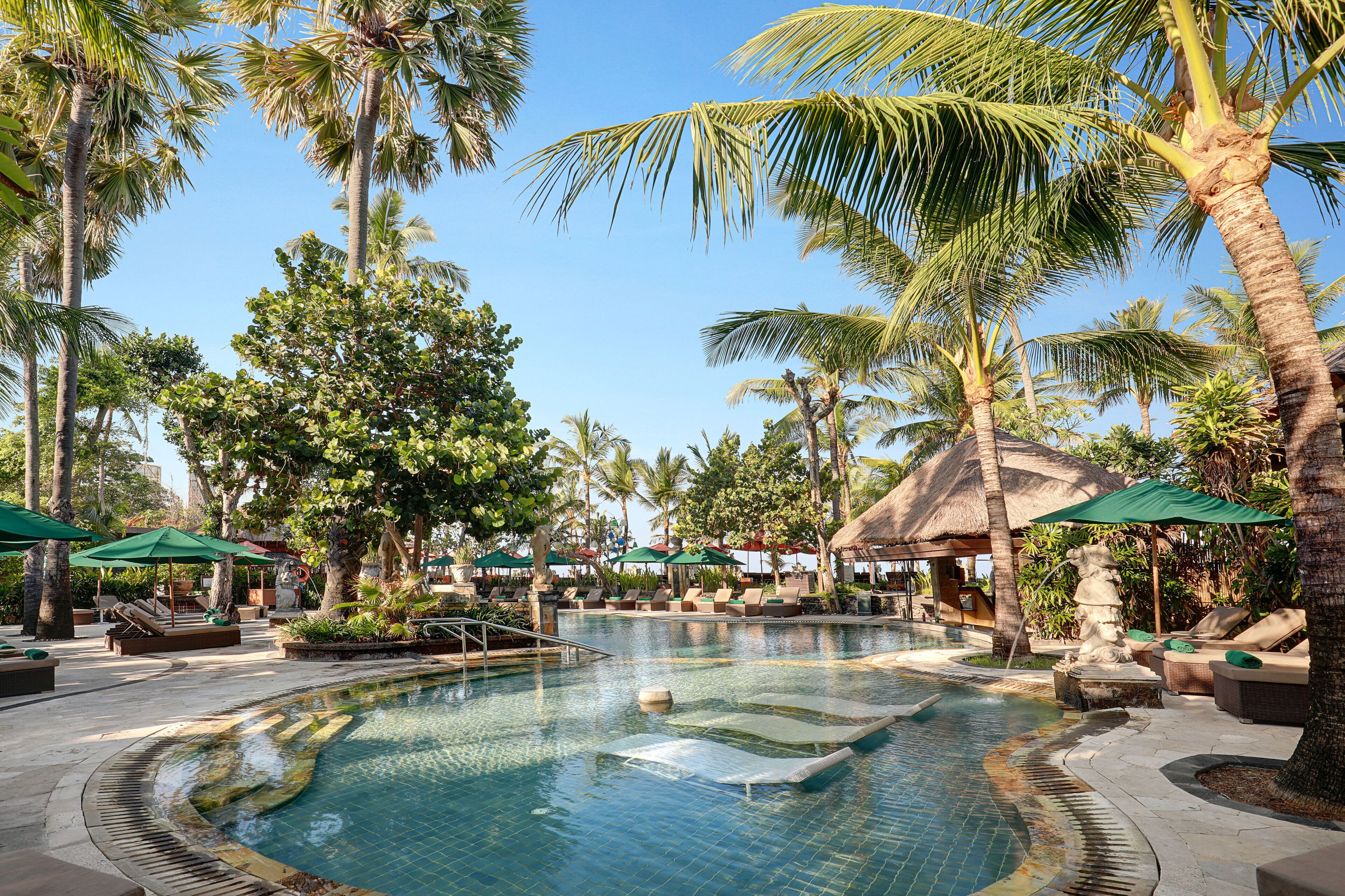 Legian Beach Hotel