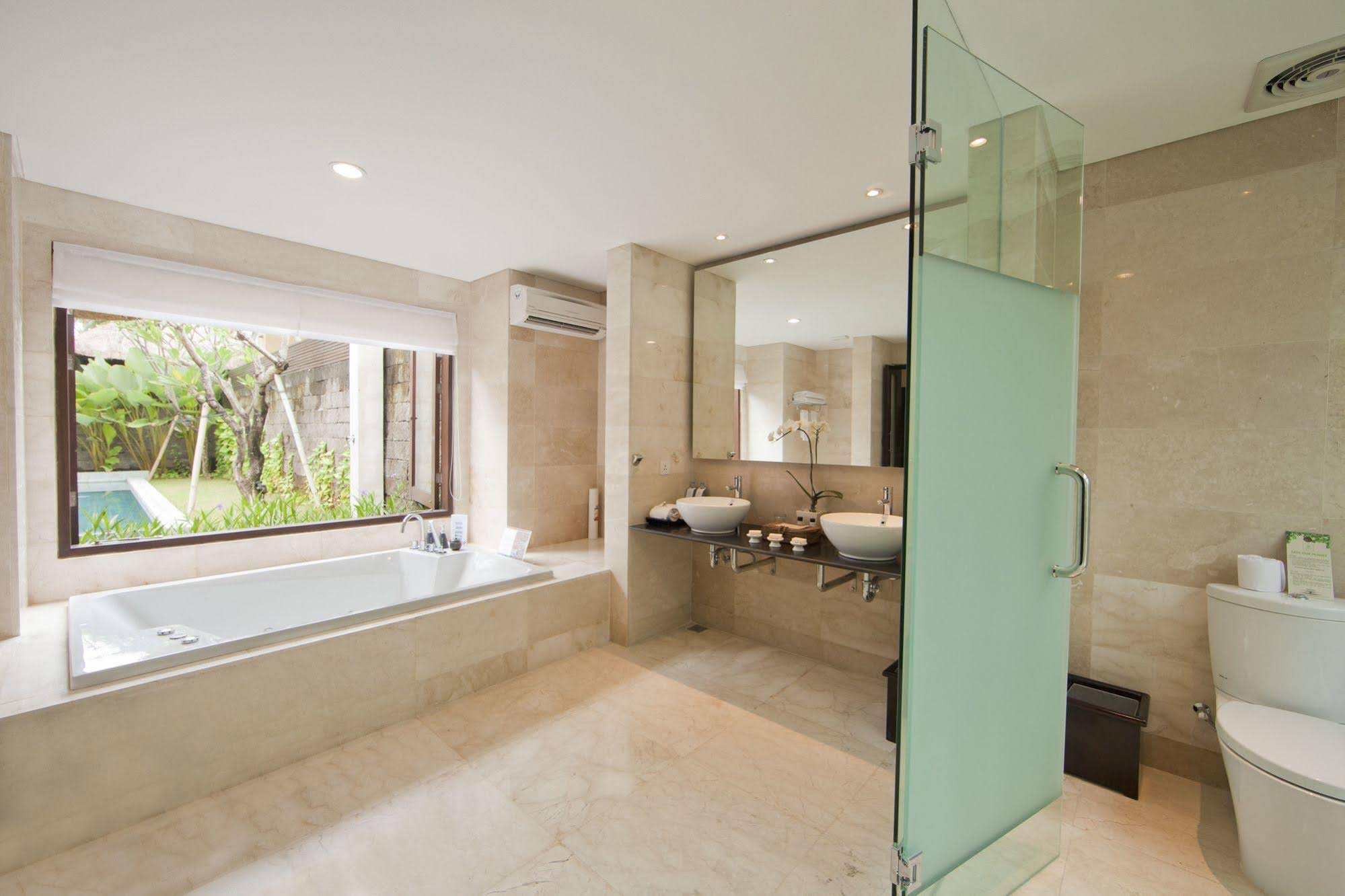 Legian Beach Villas