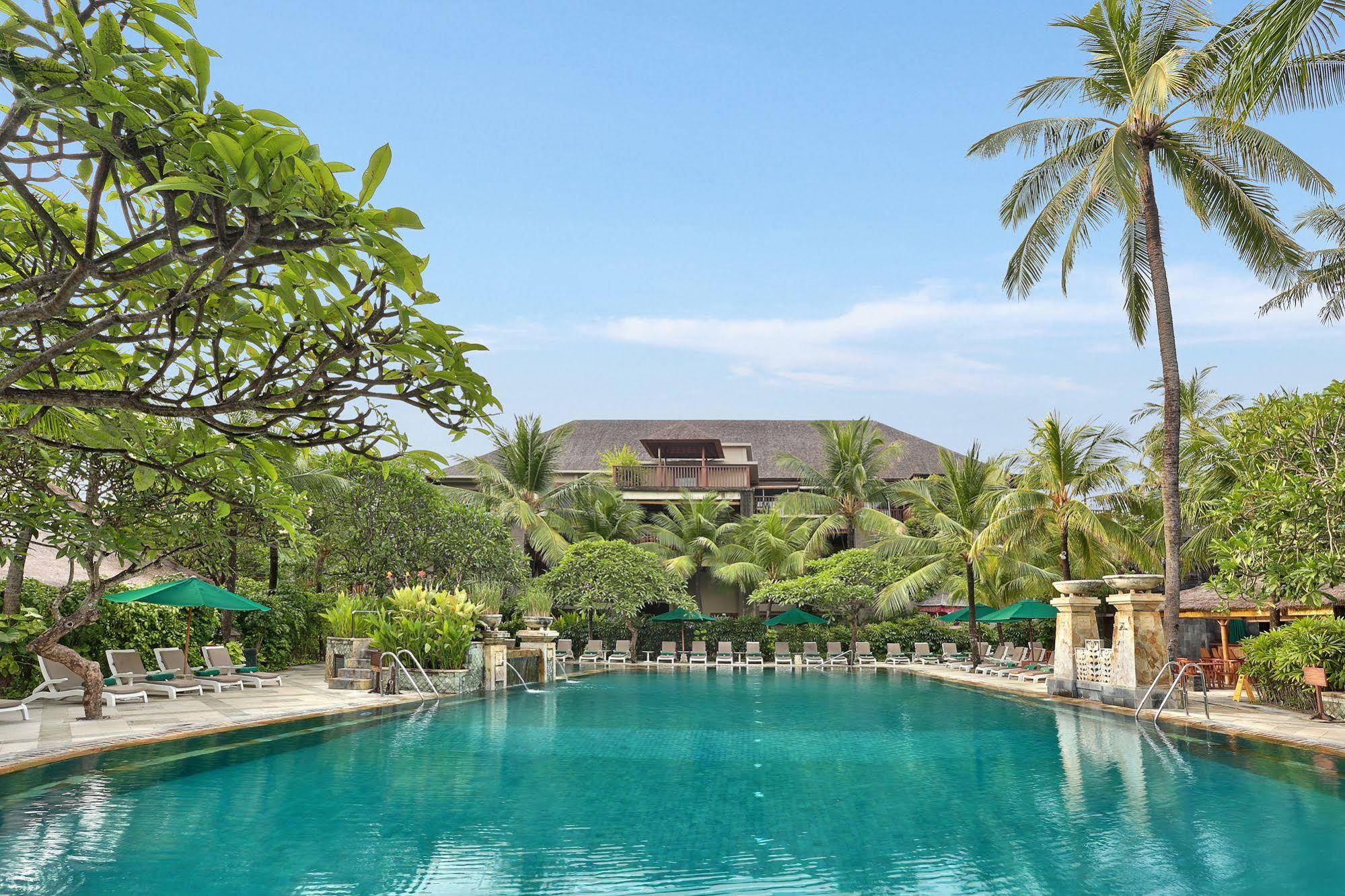 Legian Beach Villas