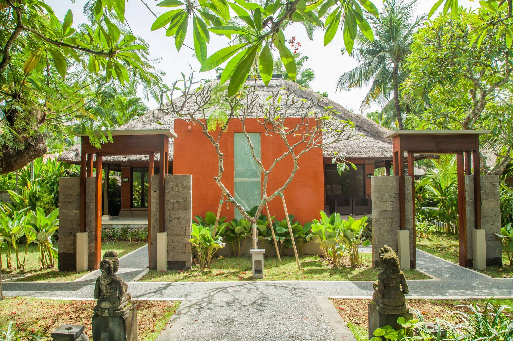 Legian Beach Villas
