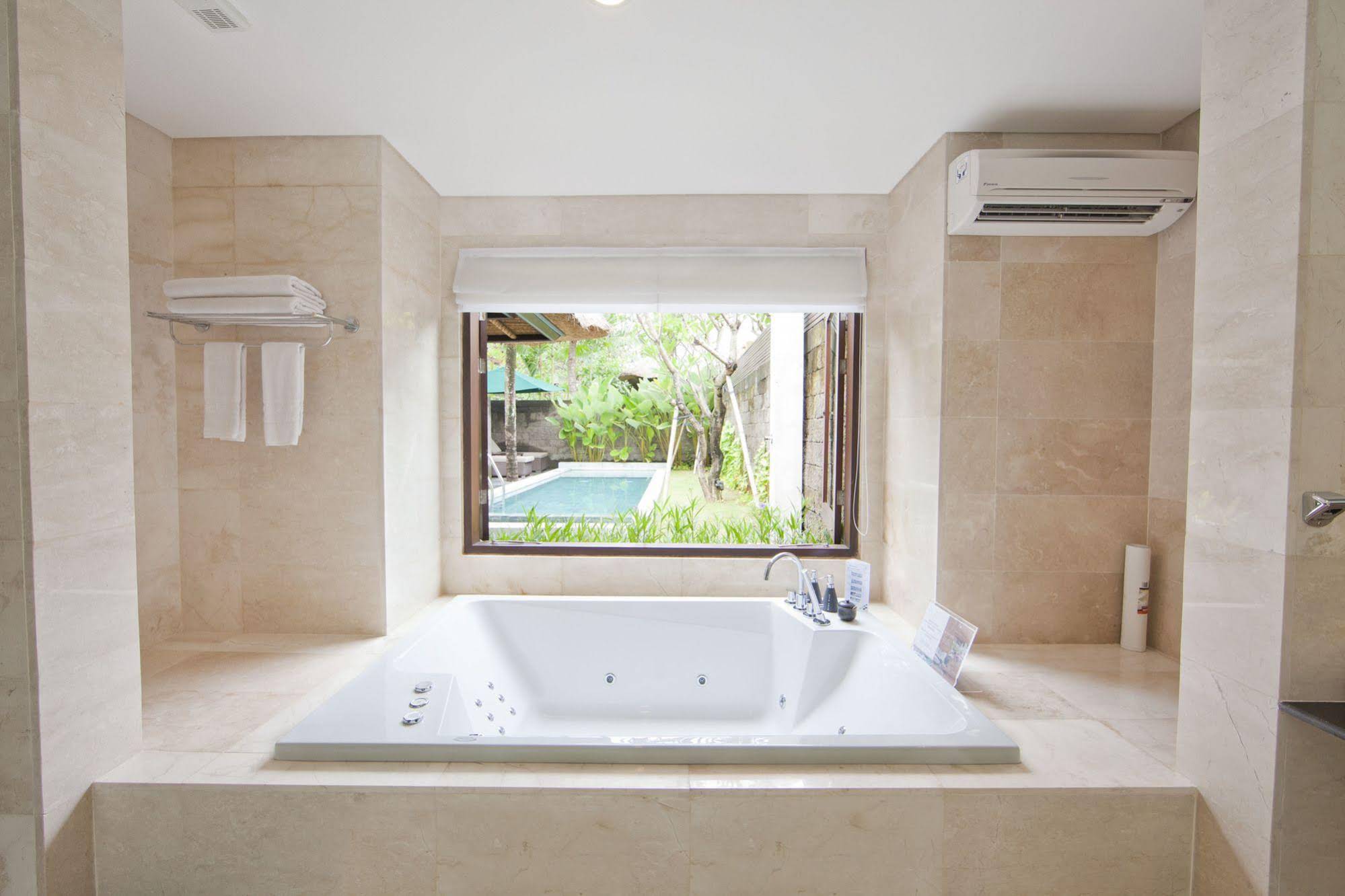Legian Beach Villas