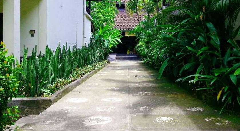 Legian Paradiso Hotel