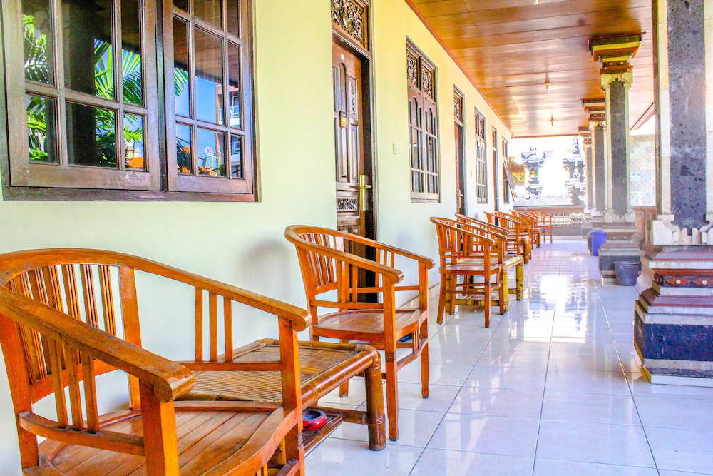 Lolo Beach Inn