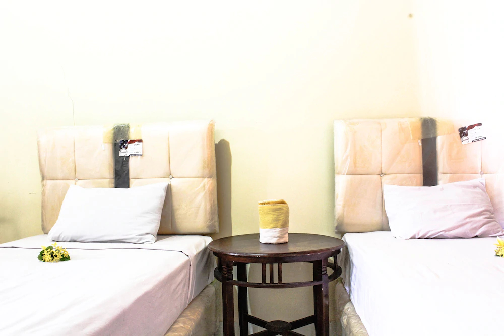 Lolo Beach Inn