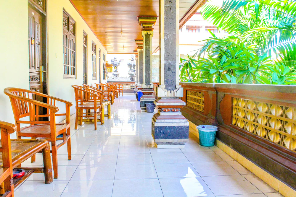 Lolo Beach Inn