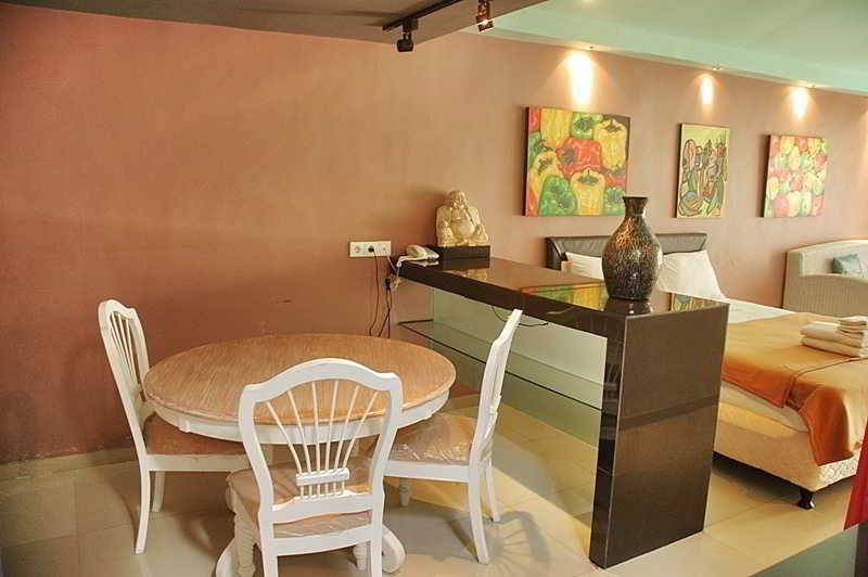 Marinos Place Legian