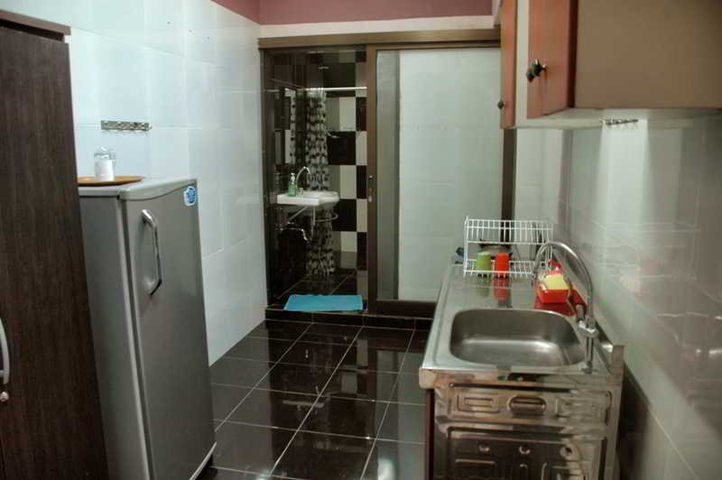 Marinos Place Legian