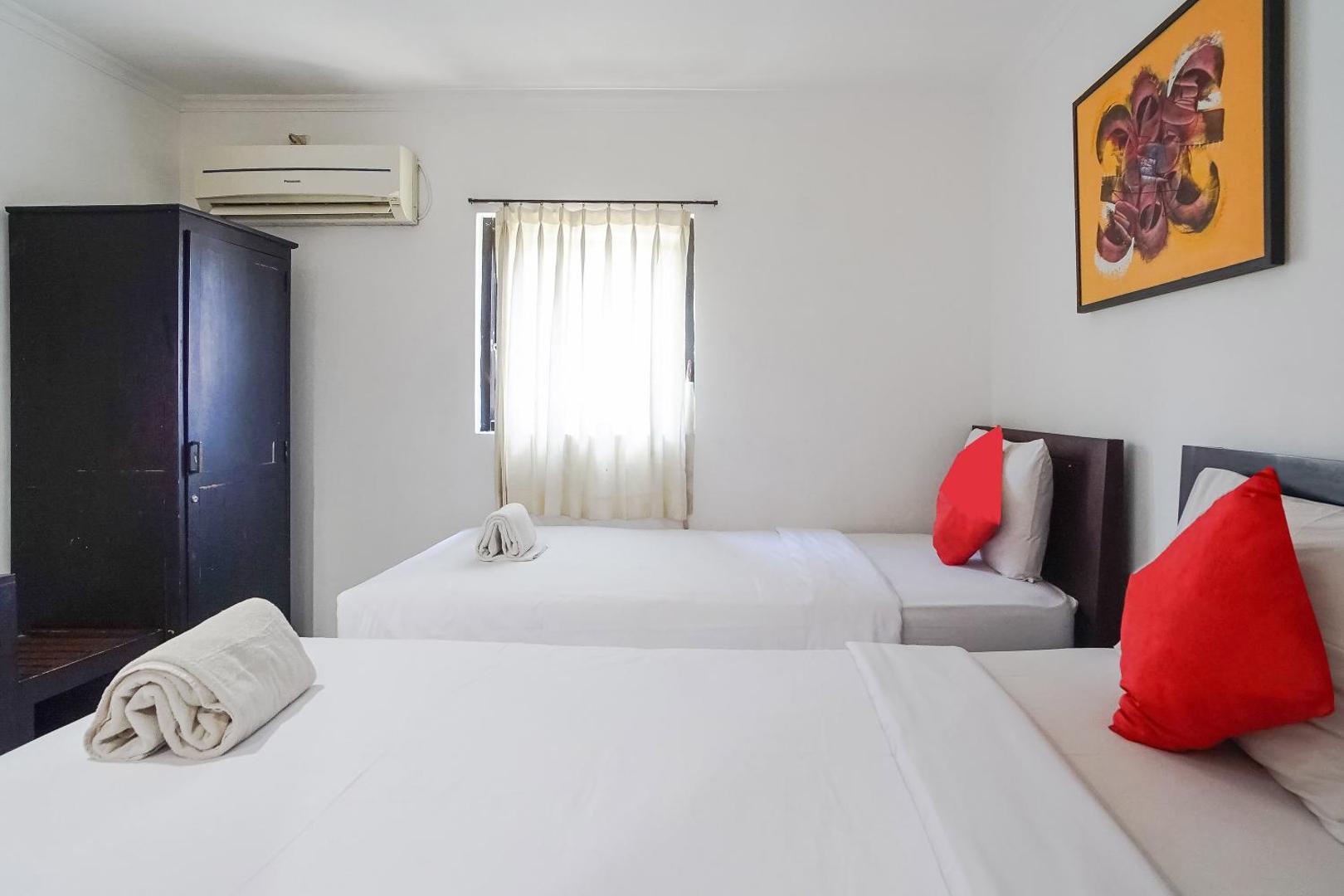 OYO 90082 Gana Inn Legian