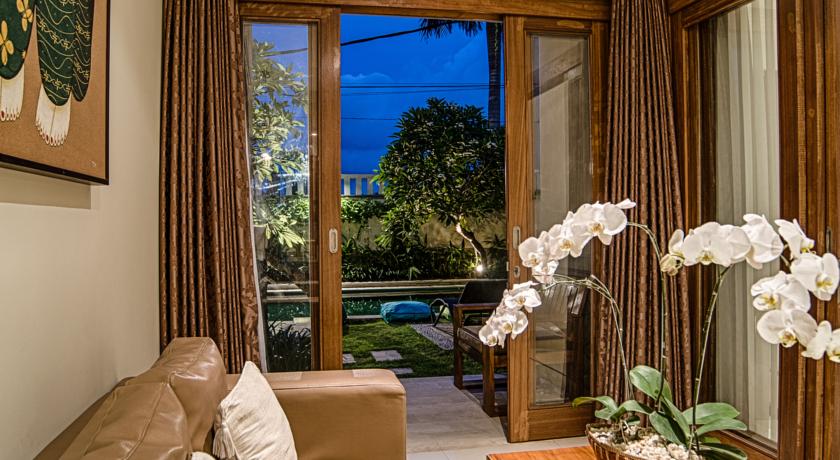 Sara Residence
