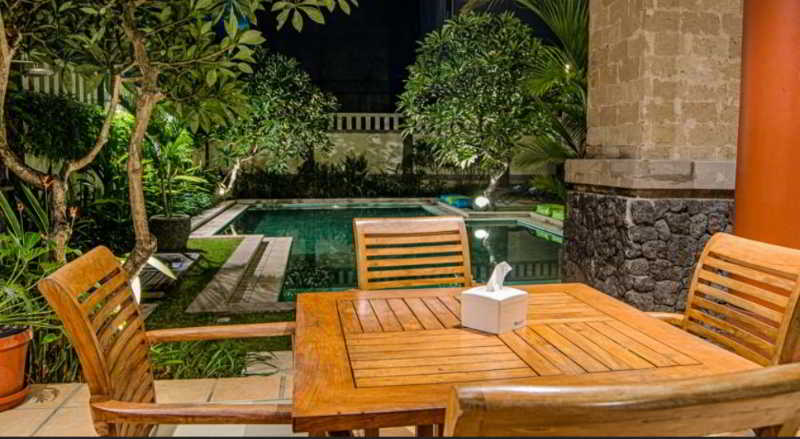 Sara Residence