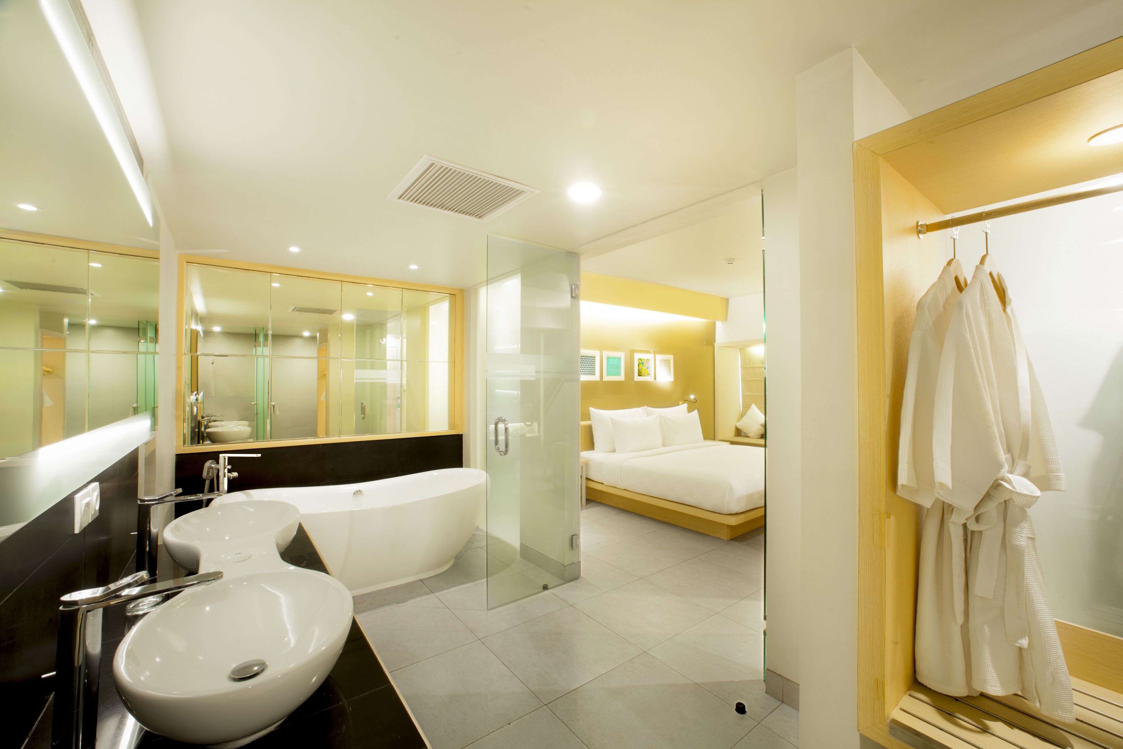 SEVN Legian Hotel
