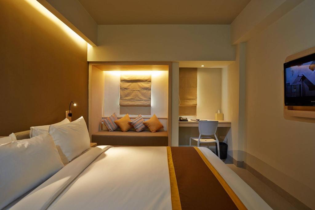SEVN Legian Hotel