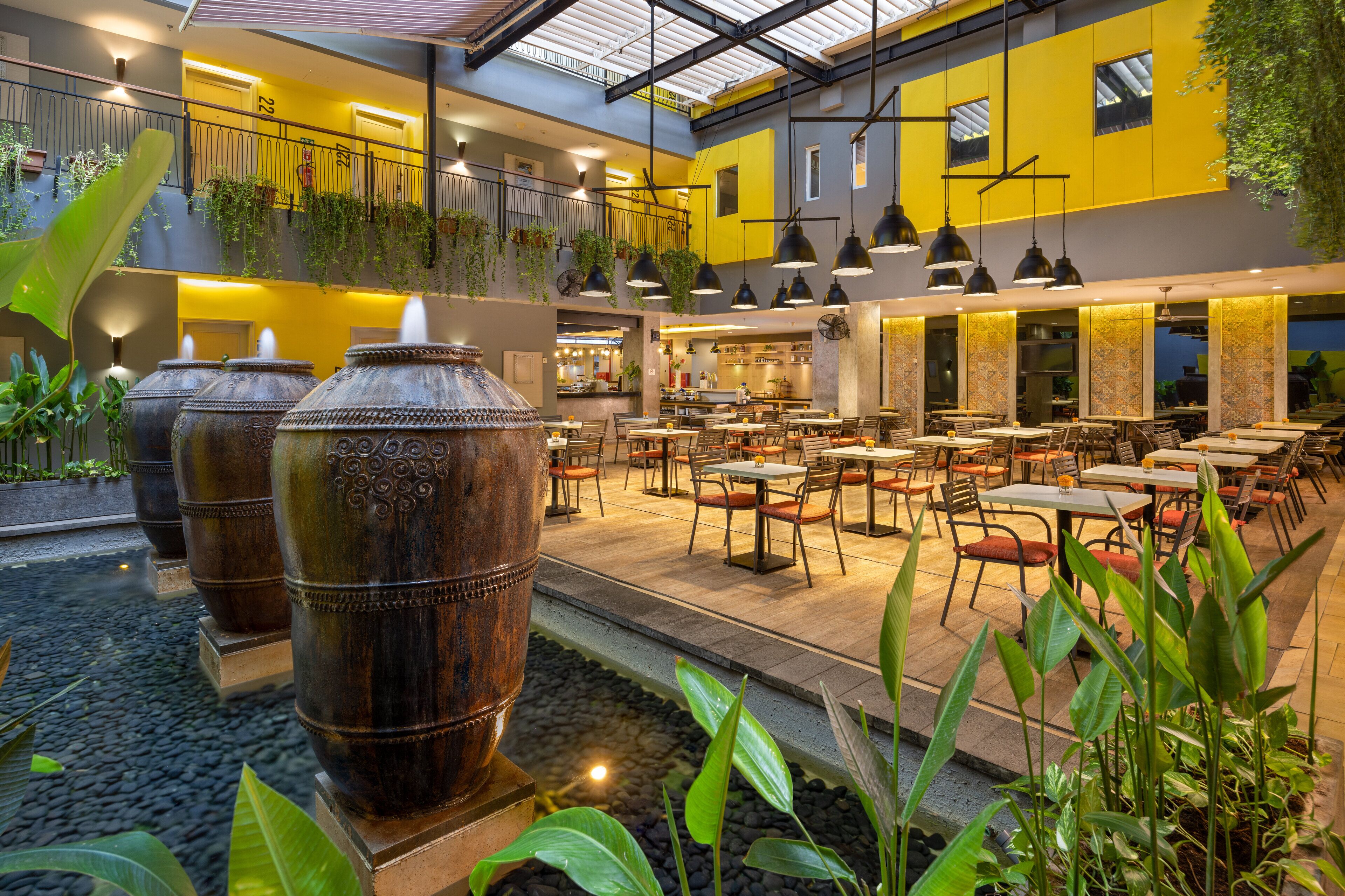 SEVN Legian Hotel