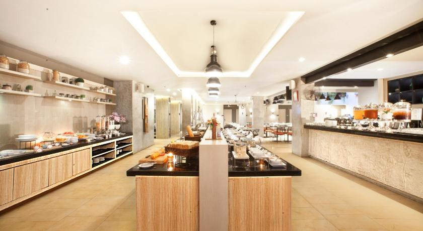 SEVN Legian Hotel