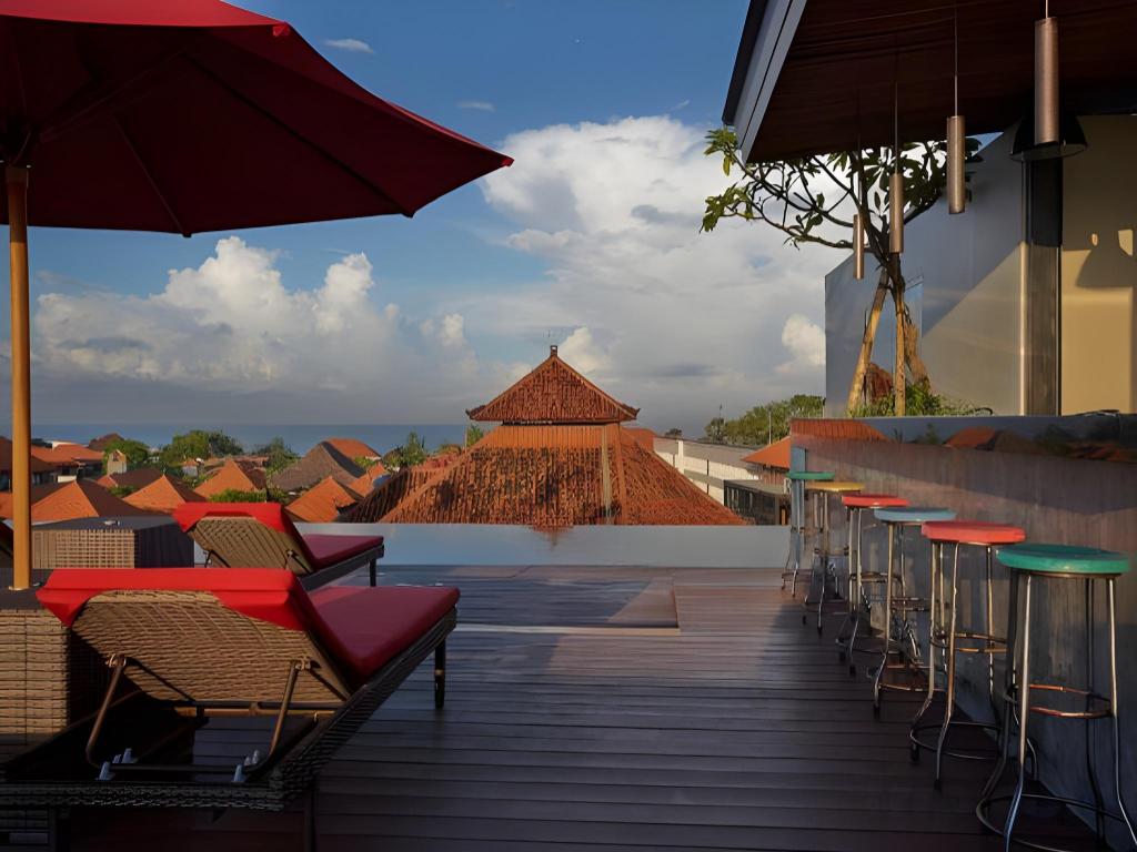 SEVN Legian Hotel